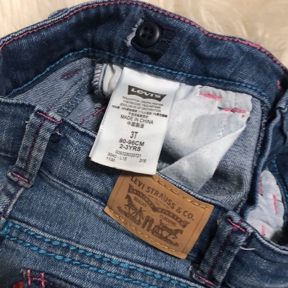 Levi 3t bell bottoms play condition for knees - Picture 4 of 5